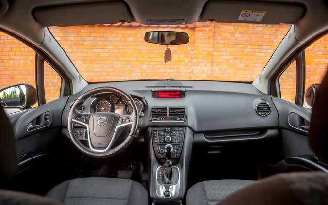 Opel Meriva cena 36900 przebieg: 169780, rok produkcji 2014 z Radom małe 667